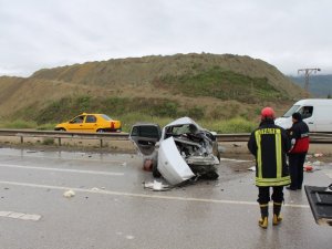 Kastamonu'da Kamyonla Otomobil Çarpıştı: 3 Ölü
