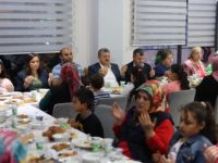 Başkan Akın, iftarda vatandaşlarla buluşuyor