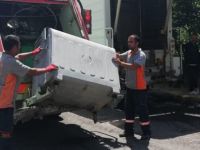 Temizlik ekipleri çalışmalarına Çayırlar’da devam etti