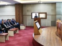 Çalıştığını belgeleyen 01.01.2000-01.01.2002 arası doğumlu olanların sokağa çıkmalarına izin verildi