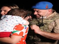 Afrin'den Dönen Jandarma Özel Harekata Sevgi Seli