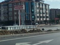 Tartışılan yoldaki üst geçitin çalışmalarına başlandı