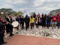 Danıştay’ın iptal kararına davullu zurnalı kutlama