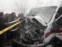112 Acil Servis ekibi kaza yaptı: 12 yaralı