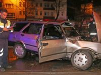 Kastamonu'da Otomobil Ağaca Çarptı: 3 Yaralı