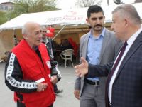 Başkan Yardımcısı Çetin, Kızılay etkinliği sırasında CHP aracının çadır yanına park edilmesine tepki gösterdi