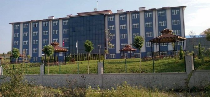 Karantina yurdu önünde büyük hareketlilik yaşandı