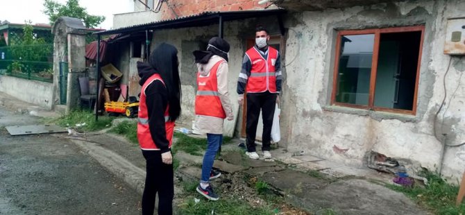 Kızılay, yardıma ihtiyacı olanların yüzlerindeki tebessüm oluyor