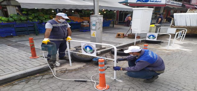 Pazar yerinde sosyal mesafe düzenlemesi