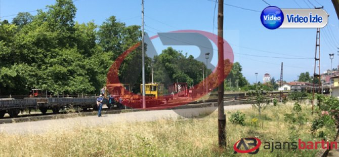 Yük treni raydan çıktı