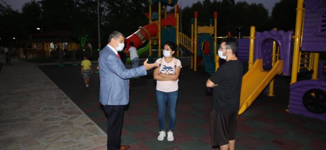 Akın, Vefa Park’ta Vatandaşlarla Sohbet Etti
