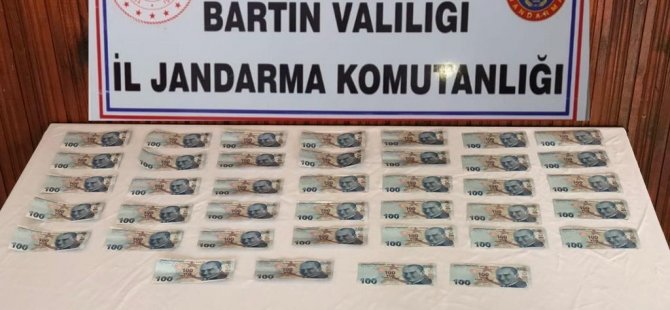 Sahte Paraları Piyasaya Sürmek Üzereyken Suçüstü Yakalandı