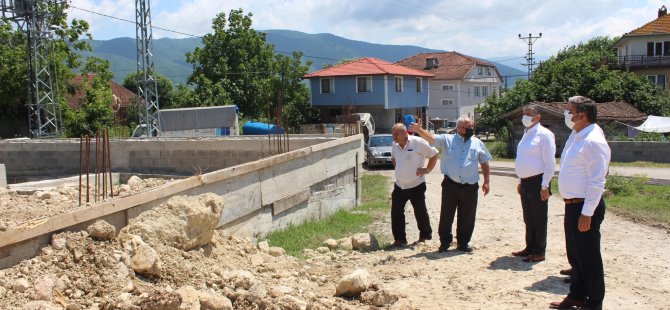 Akın Serdar Köyü’nde sosyal tesis inşaat alanını inceledi