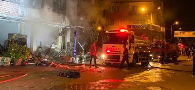 Markette Çıkan Yangını Etraftaki Binalara Sıçramadan Söndürdü