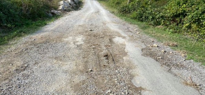 Bozuk Yollar Vatandaşı Canından Bezdirdi