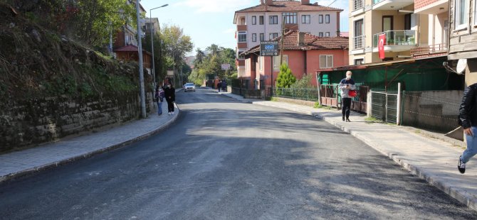 Turgut Işık Caddesi Sıcak Asfalt İle Düzenlendi