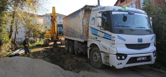 Ağdacı’da 1600 Metre Kanalizasyon Hattı Yapılıyor