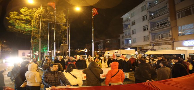 Türkiye’nin İlk ve Tek Fener Alayı Kadın Yürüyüşü Düzenlendi