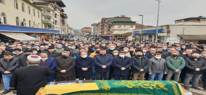 Eski Futbolcu Gözyaşları Arasında Toprağa Verildi