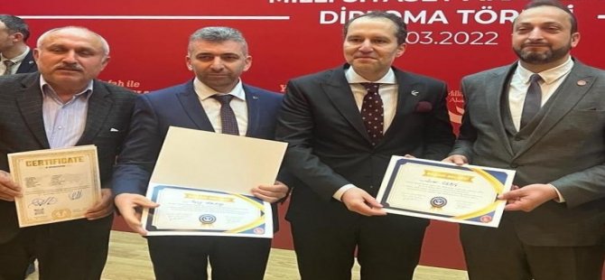 “Milli Siyaset Akademisi” mezunları diplomalarını Erbakan’dan aldı