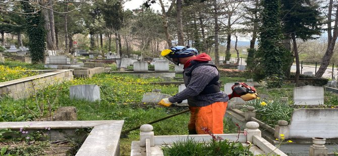 Mezarlıklarda Bayram Temizliği Başlatıldı