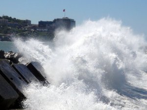 Zonguldak'ta Şiddetli Rüzgar