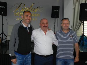 Bartınspor, antrenör ve futbolculara imzayı attırdı