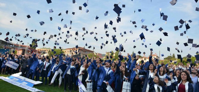 Bartın Üniversitesi 9’uncu mezunlarını verdi