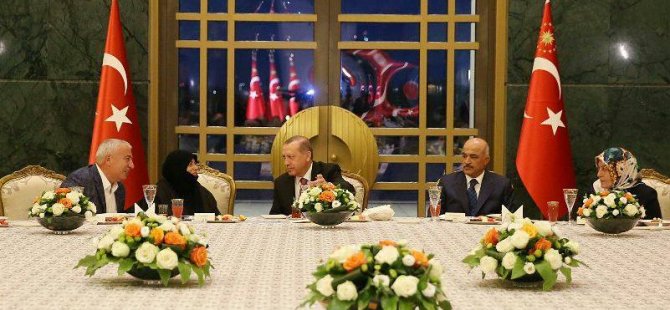 Cumhurbaşkanı Erdoğan, esnafa iftar verdi