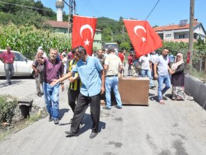 Zonguldak’ta Yol Kapatma Eylemi