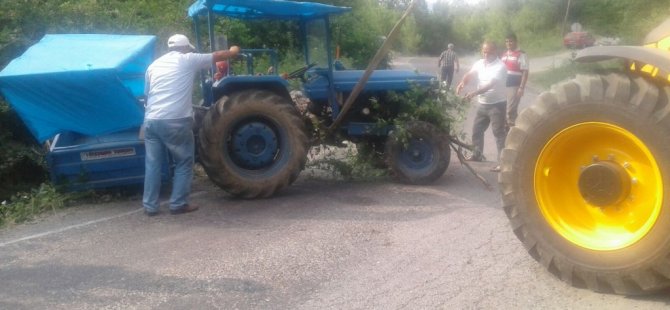 Bartın'da Traktör Devrildi: 1 Yaralı