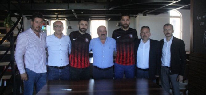 Bartınspor 2 futbolcuyla yollarını ayırdı