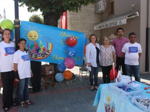 Ulusal Otizm Eylem Planı'nın hayata geçmesi için imza toplanıyor