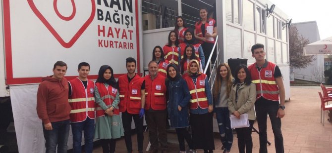 Üniversite öğrencilerinden Zeytin Dalı Harekatı için kan bağışı desteği