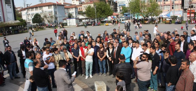 148 maden işçisi Bartın Cumhuriyet Meydanı’ndan sesini duyurmaya çalıştı