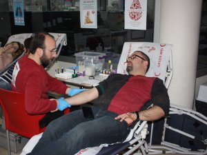 Aktıp Kan Bağışı Kampanyası Düzenledi