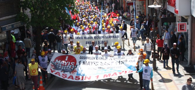 Bartın’da 1 Mayıs yürüyüş ve mitingle kutlandı