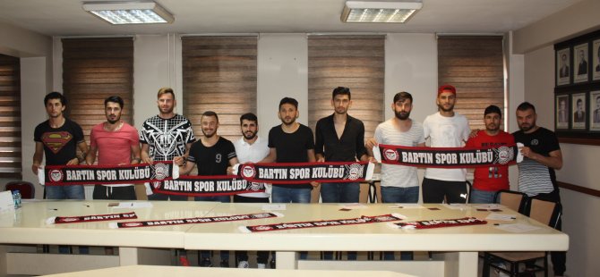 Bartınspor’da şampiyonluk için imzalar atıldı