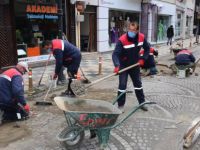 İskele Caddesi’nde Hasar Gören Yol Bakımdan Geçiyor