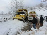 Karda mahsur kalan diyaliz hastaları kurtarıldı