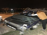 Kaza Yapan Sürücü Otomobilini Bırakıp Kaçtı