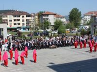 23 Nisan Ulusal Egemenlik ve Çocuk Bayramı coşkuyla kutlandı